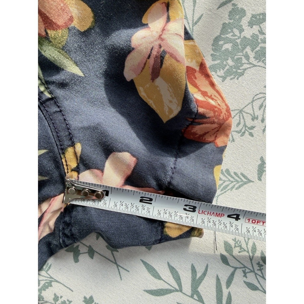 Time and Tru Floral Shorts Women's Size M 8-10 Multicolor Summer - Picture 8 of 8